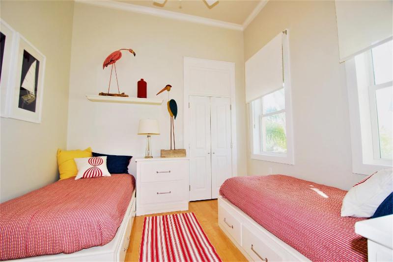 Sea Hawk - Private Beach House With Pool & Hot Tub Home - image 42