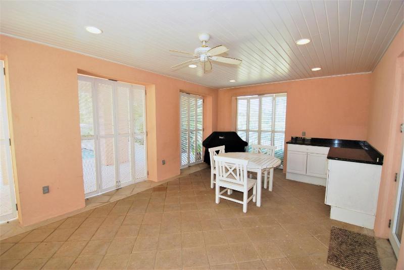 Sea Hawk - Private Beach House With Pool & Hot Tub Home - image 26