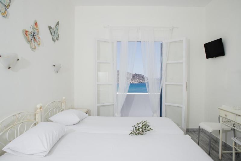 Double or Twin Room with Sea View image 1