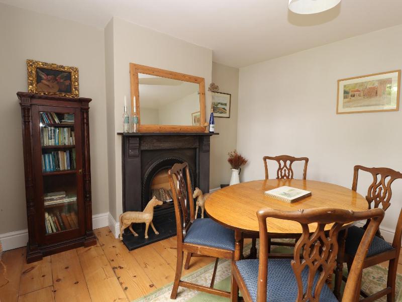 2 Ashby Place - image 18
