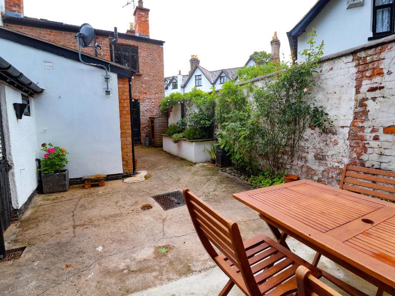 2 Ashby Place - image 40