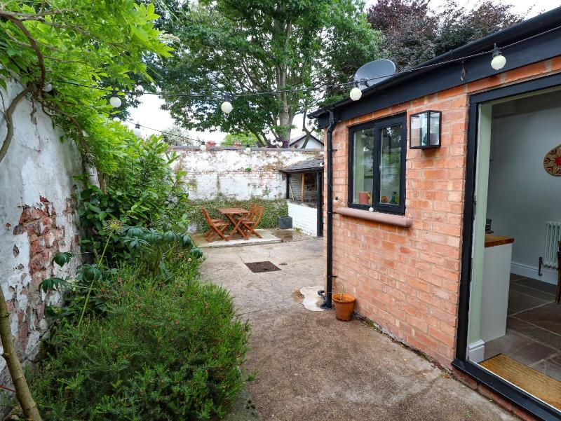 2 Ashby Place - image 28