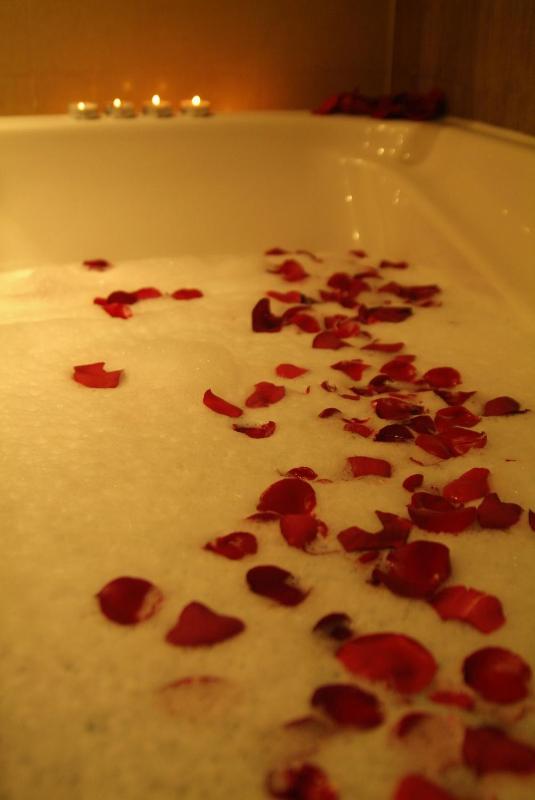 Superior Double Room with Romantic Package image 3