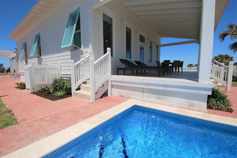 Coastal Home - image 3