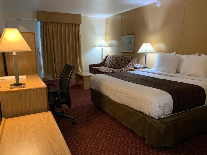 Standard King Room - Non-Smoking  image 2