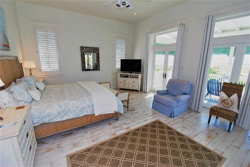 Bella Casa Home - image 18