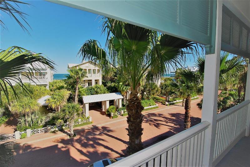 Four-Bedroom Holiday Home image 4