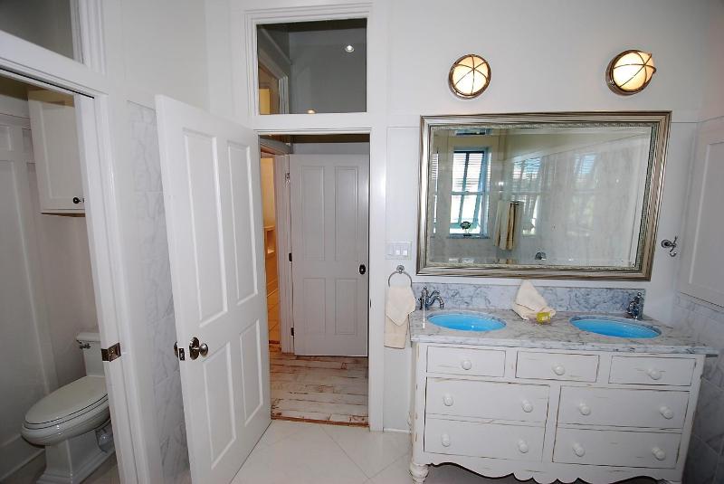 Bella Casa Home - image 17