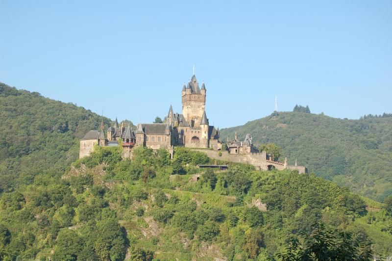 Double Room with Balcony and Castle View image 2