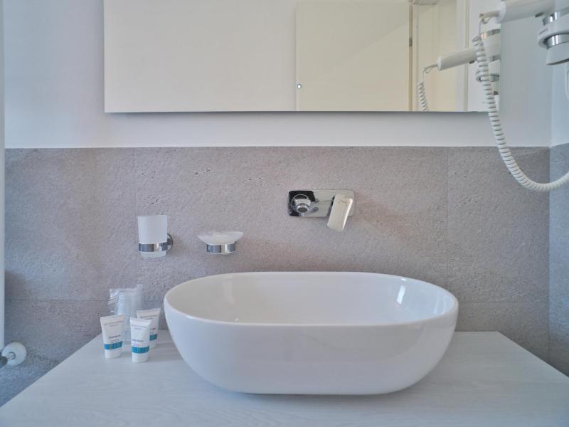 Hotel Medusa - image 10