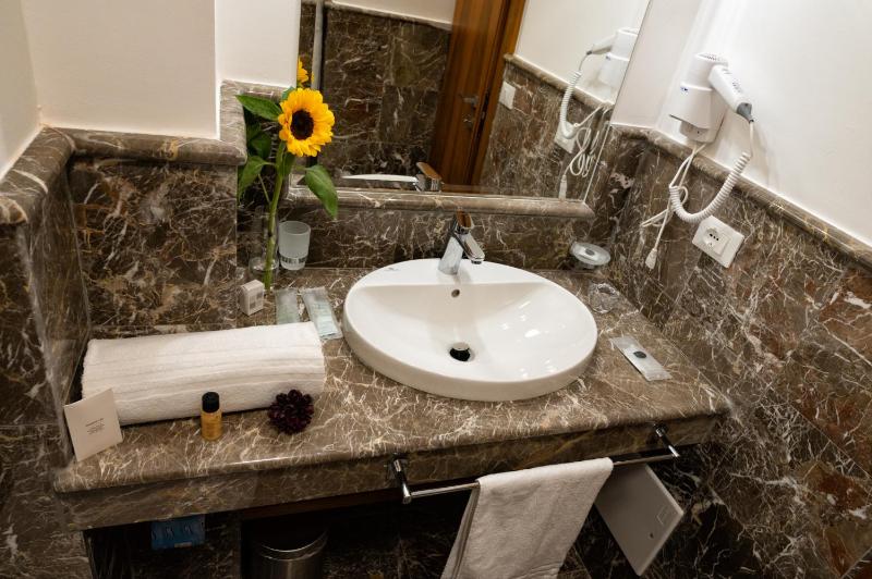 Taormina Park Hotel - image 26
