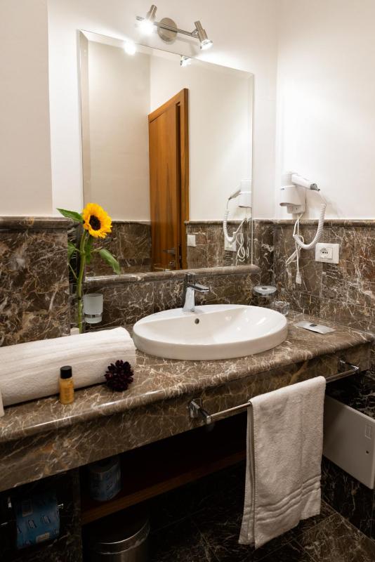 Taormina Park Hotel - image 25