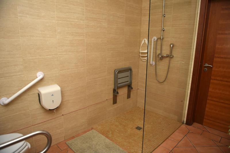 Triple Room image 3