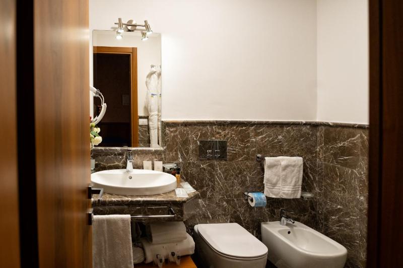 Taormina Park Hotel - image 46