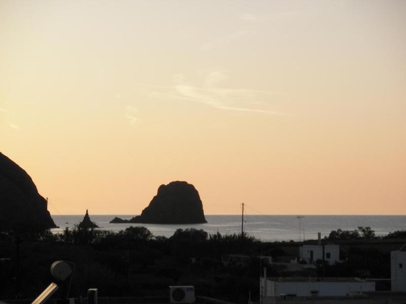 Studio with Sea View (2 Adults) image 4