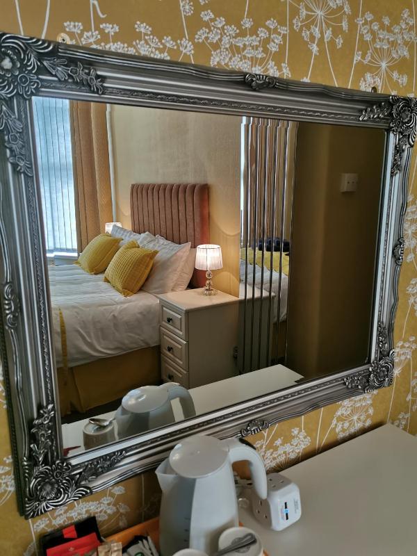 THE QUORN HOTEL - image 7