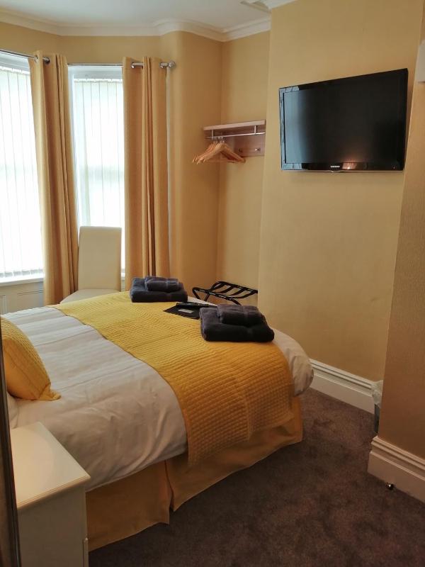 THE QUORN HOTEL - image 13