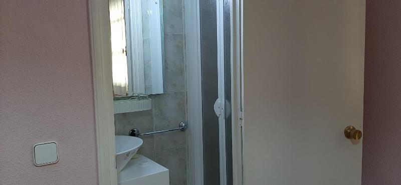 Double Room with Shared Bathroom image 1