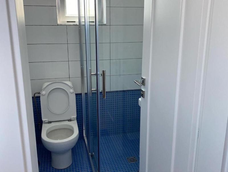 One-Bedroom Apartment image 2