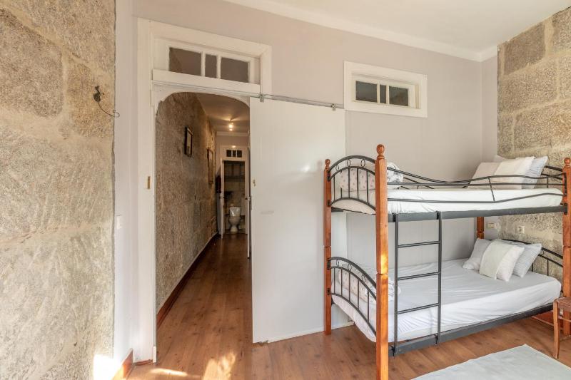 Twin Room image 2