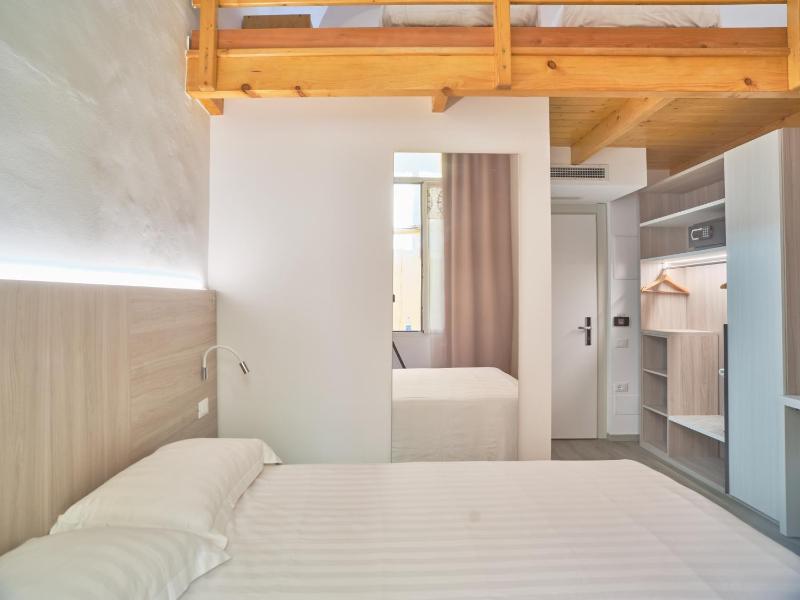 Hotel Medusa - image 48
