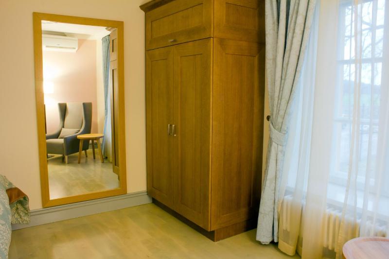 Superior Suite - Annex image 3