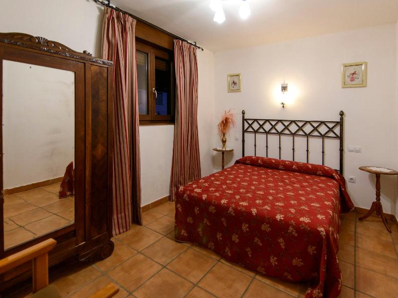 Two-Bedroom House II image 3