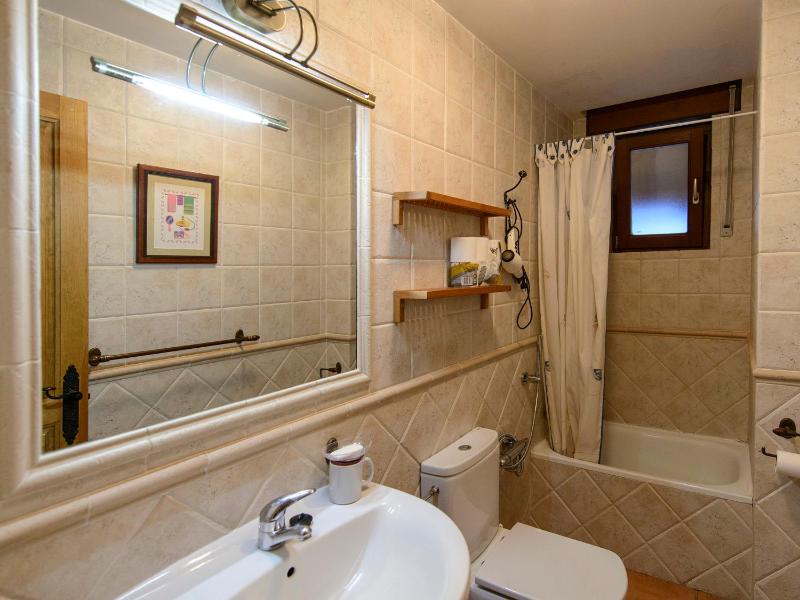 Two-Bedroom House image 2