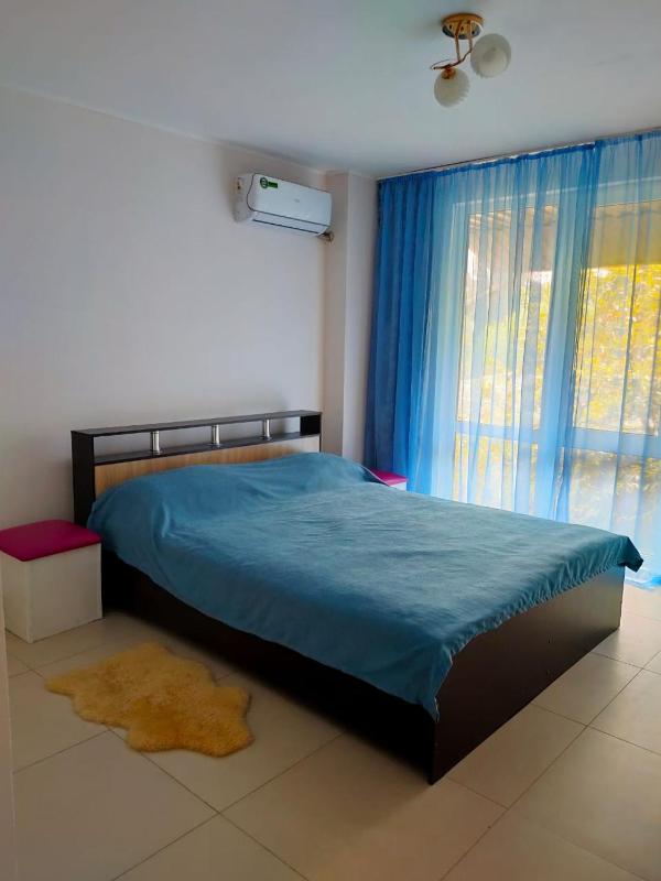 Apartment with Sea View image 2
