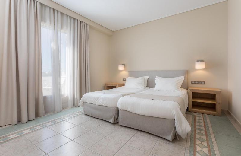 Superior Single Room with Garden View image 4