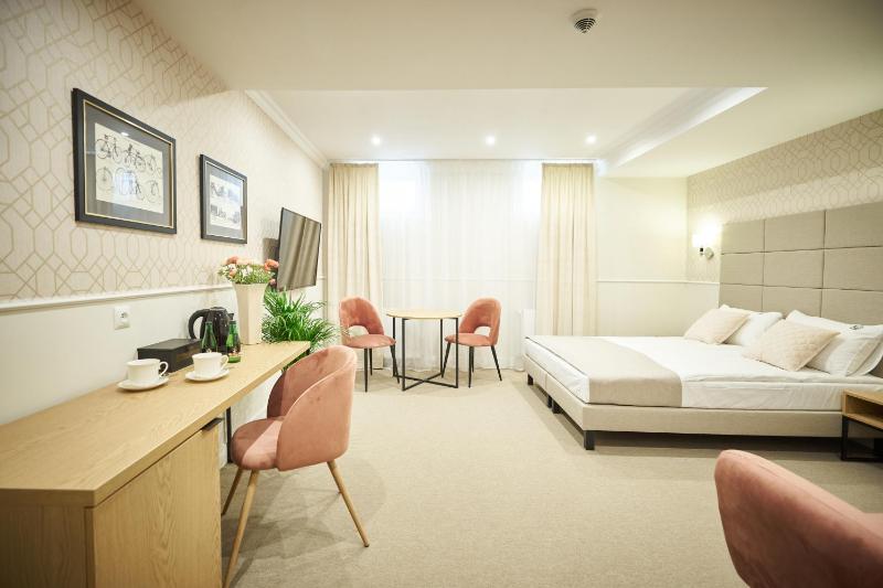 Economy Double Room image 1