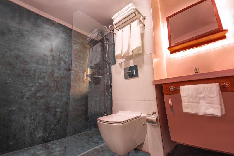 Triple Room with Terrace image 4