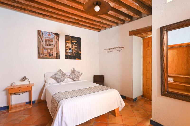 Hotel Meson Cuevano - image 12