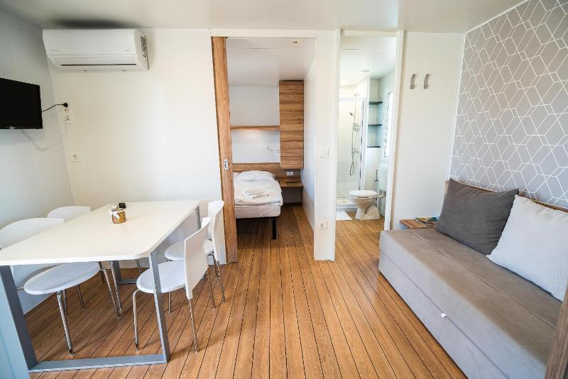 Special Offer - Two-Bedroom Apartment with Thermal Riviera Tickets image 3