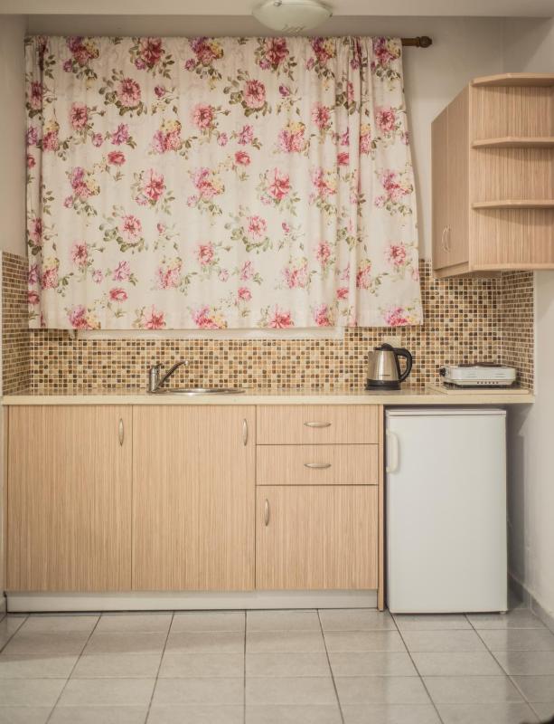 Standard Triple Room image 2