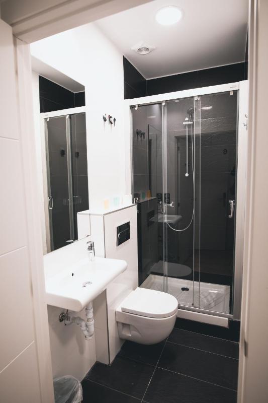 Central Roomss - image 12