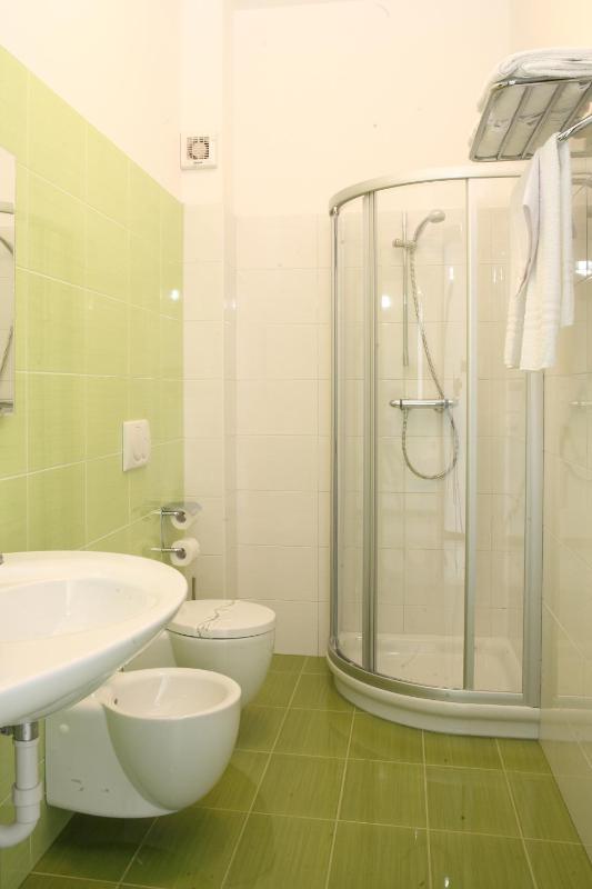 Quadruple Room image 1