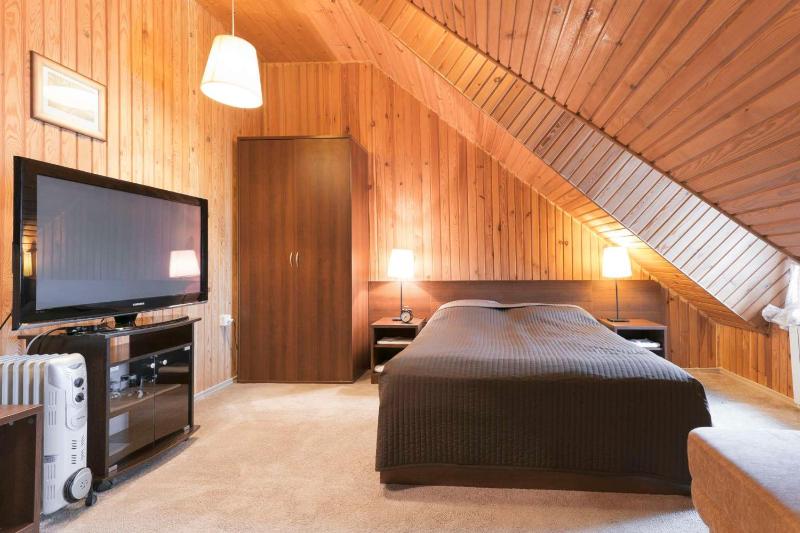 Double Room image 4