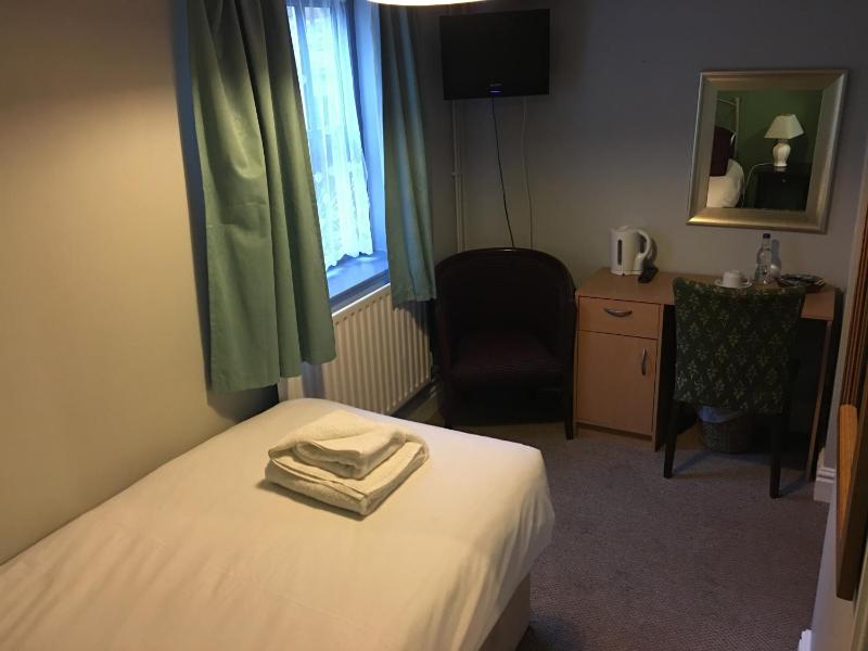 Single Room image 4