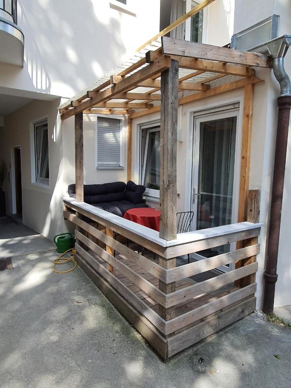 Large Two-Bedroom Apartment  (App. Max) image 4