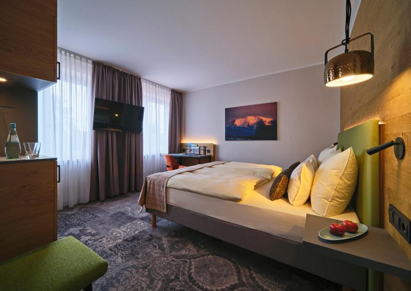 Suite with Balcony image 3