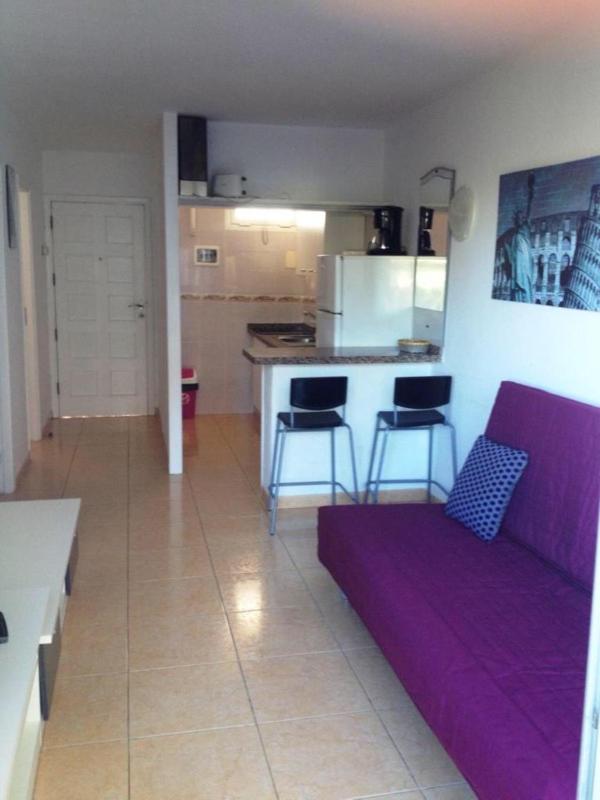 One-Bedroom Apartment image 3