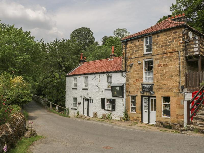 Quoits Cottage - image 15
