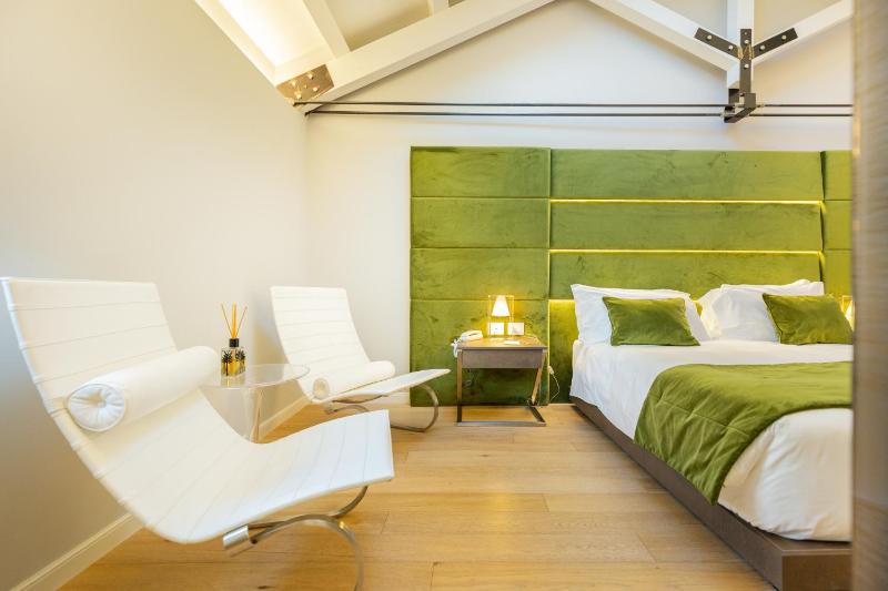 Superior Double Room image 1