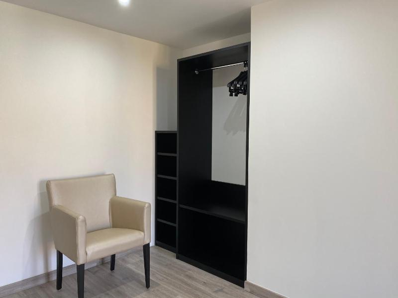 Superior Suite image 4