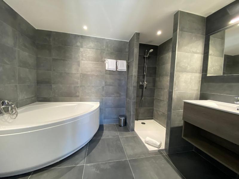 Superior Suite image 2