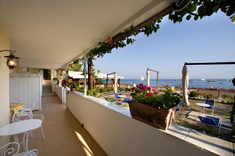 La Caravella di Positano - Relais Beach & Residences - image 12