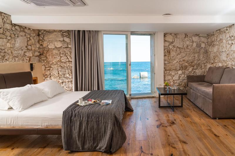 Re Dionisio Luxury Suites - image 10