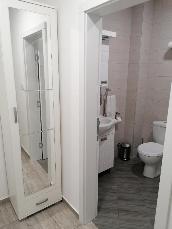 Standard Queen Room image 2