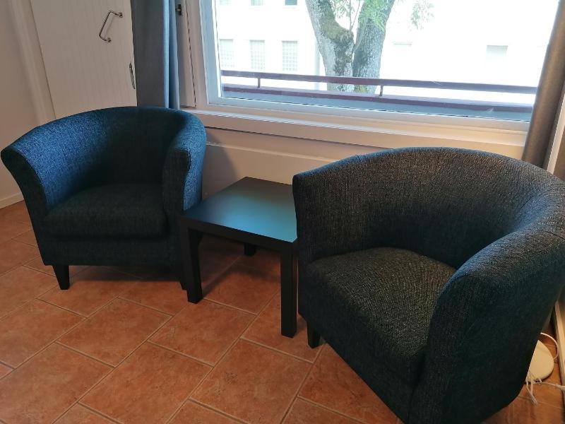 Standard Twin Room image 4